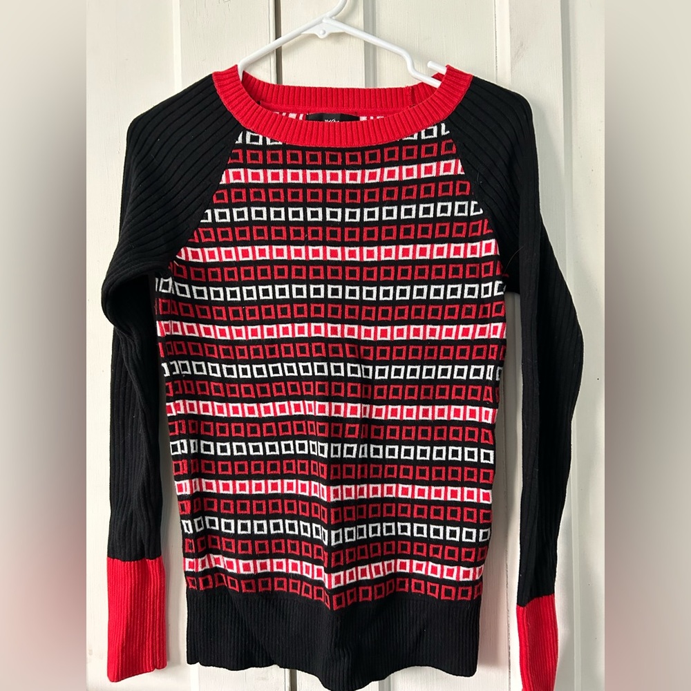 Ladies retro sweater. Size small